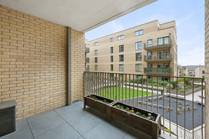 Photo 8- click for photo gallery